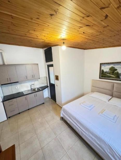 Apartment Angela Ksamil
